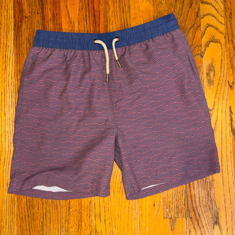 Boys xl Purple Wave Print Swim Trunks
